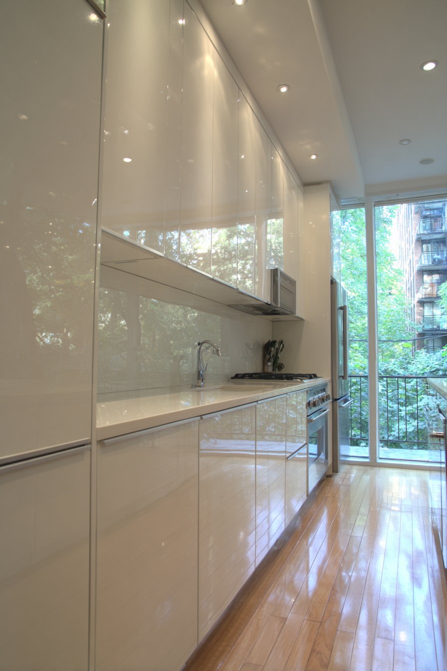 Pure White High-Gloss Elegance