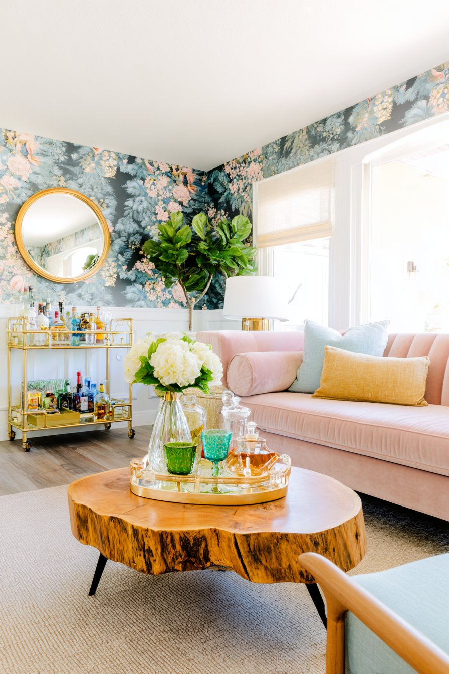 Chinoiserie Wallpaper in Unexpected Modern Colors