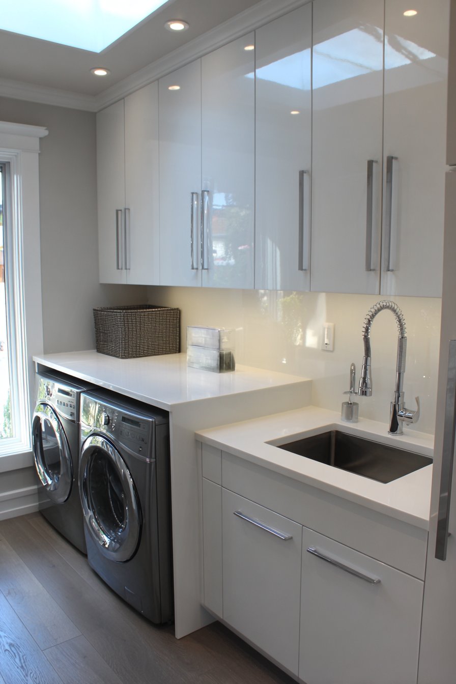 Contemporary High-Gloss White Lacquer