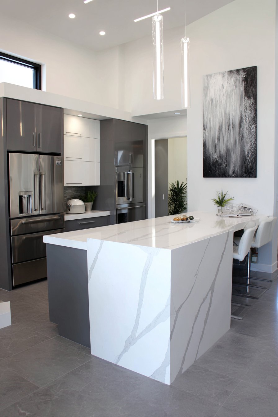 Streamlined Contemporary Grey and White Kitchen