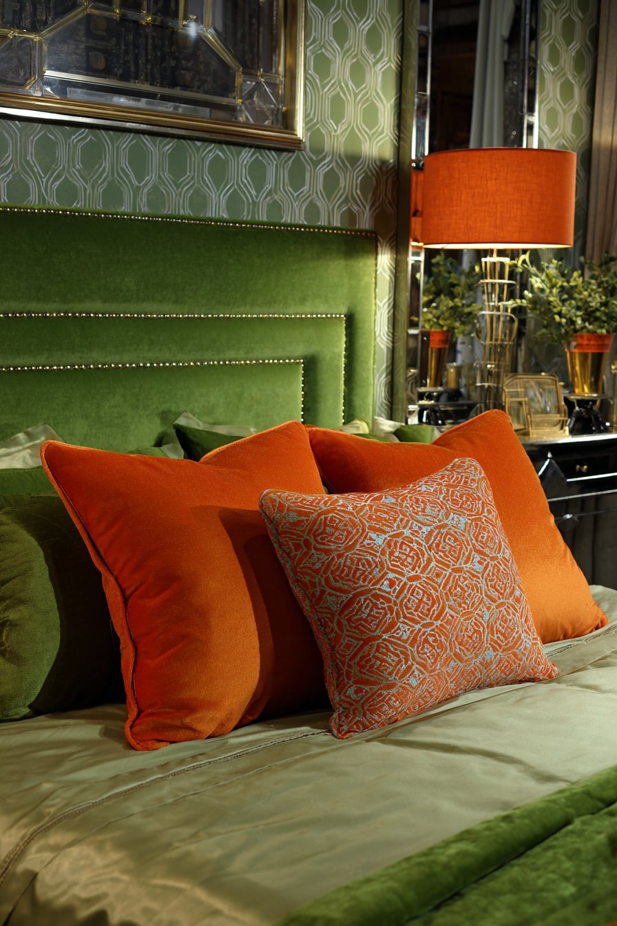 Art Deco Emerald and Gold Glamour