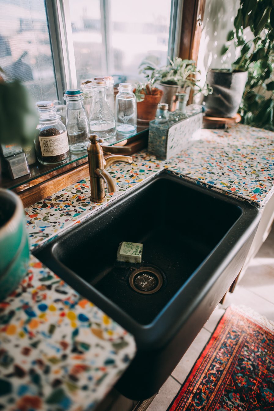 Farmhouse Sink with Modern Twist