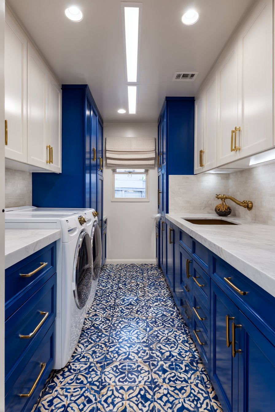 Navy and Gold Contemporary Statement