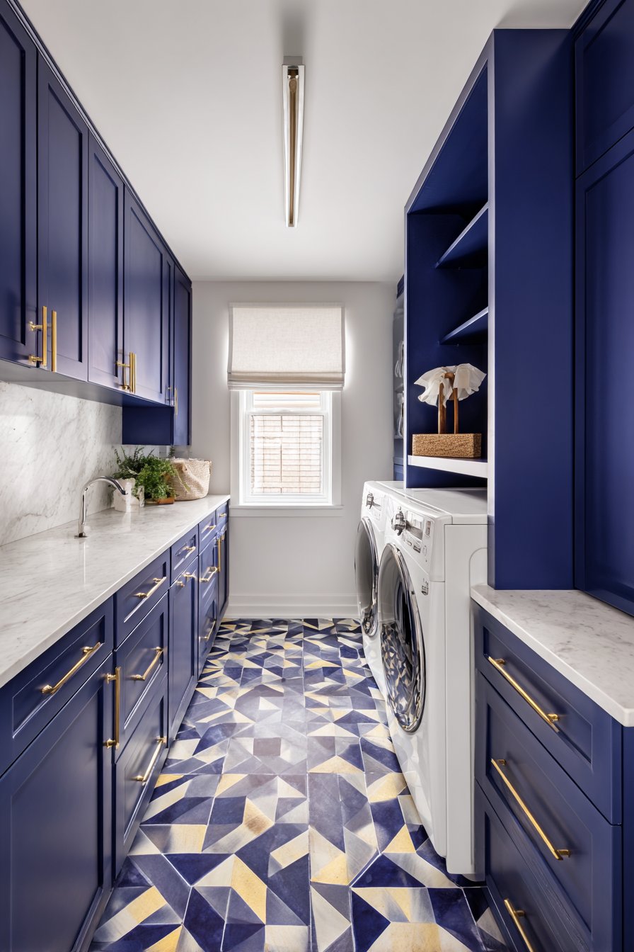 Navy and Gold Contemporary Statement