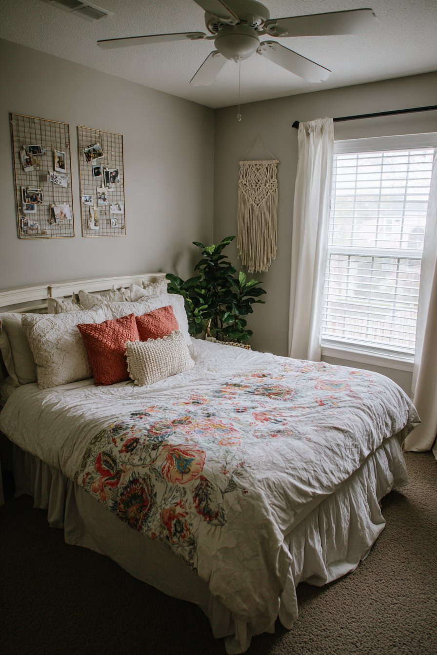  Creative Photo Display System